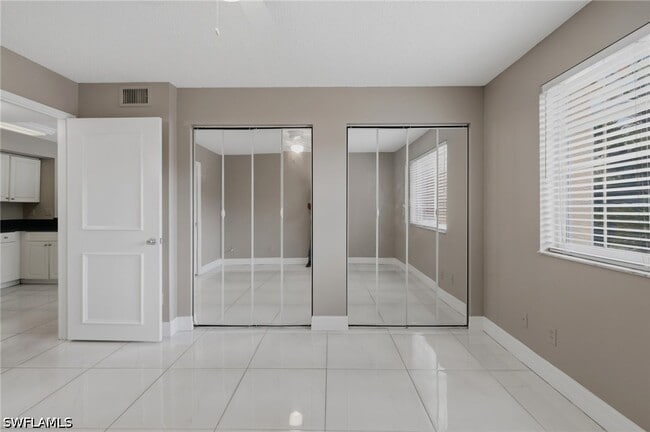 Building Photo - 1265 Wildwood Lakes Blvd
