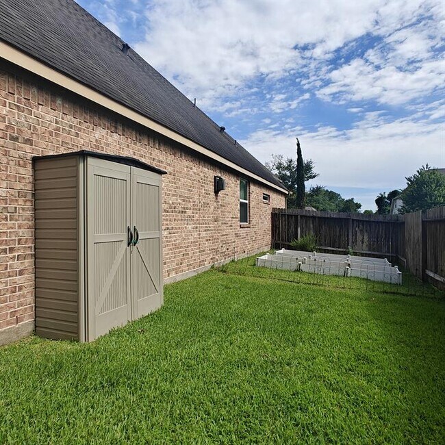 Building Photo - 8922 Covington Estates Cir
