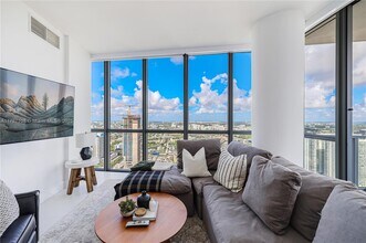 Building Photo - 1100 Biscayne Blvd