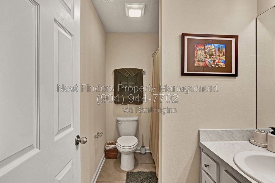 Building Photo - 102 Java Ln