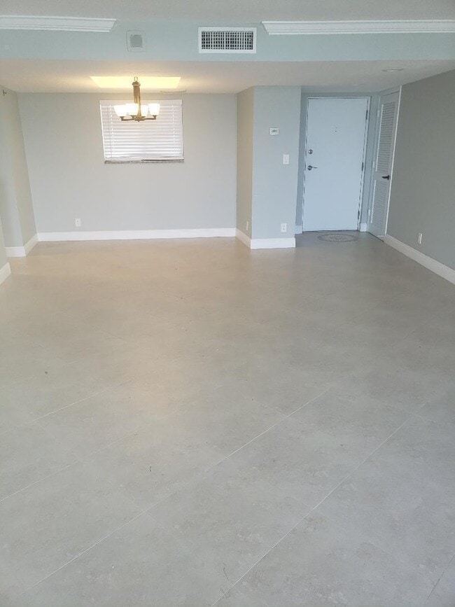 Building Photo - 200 Ocean Trail Way