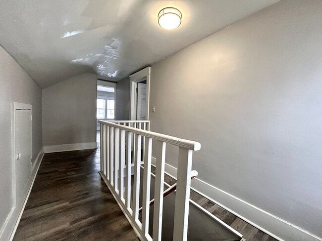 Building Photo - 2513 Sanford St