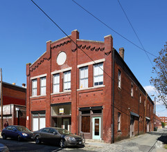 Building Photo - Goshen Street Apts