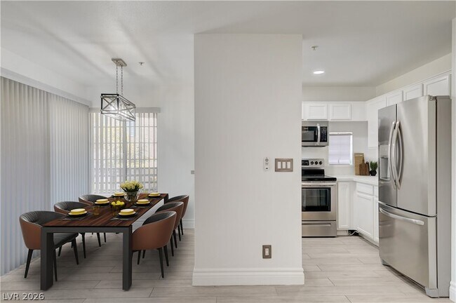 Building Photo - 2120 Sealion Dr