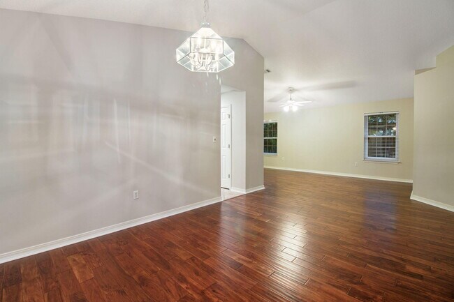 Building Photo - 4678 Windstarr Dr
