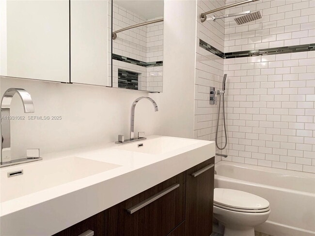Building Photo - 22832 Marbella Cir