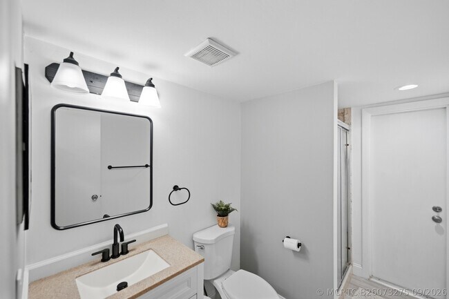 Building Photo - 5799 Golden Eagle Cir