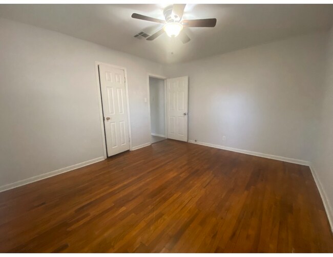 Building Photo - 1513 Berkshire St