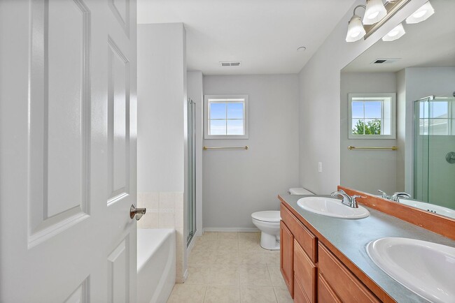 Building Photo - Charming 3-Bed Craftsman in DuPont | Trail...