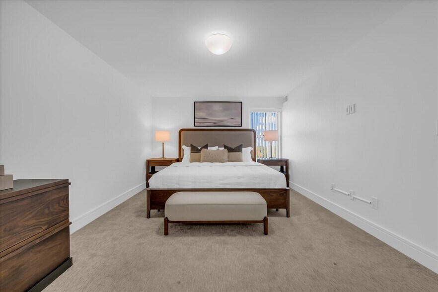 Building Photo - 411 S Old Woodward Ave