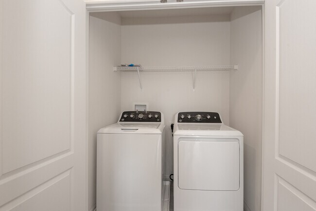 Building Photo - 35 Vista Oaks Ln