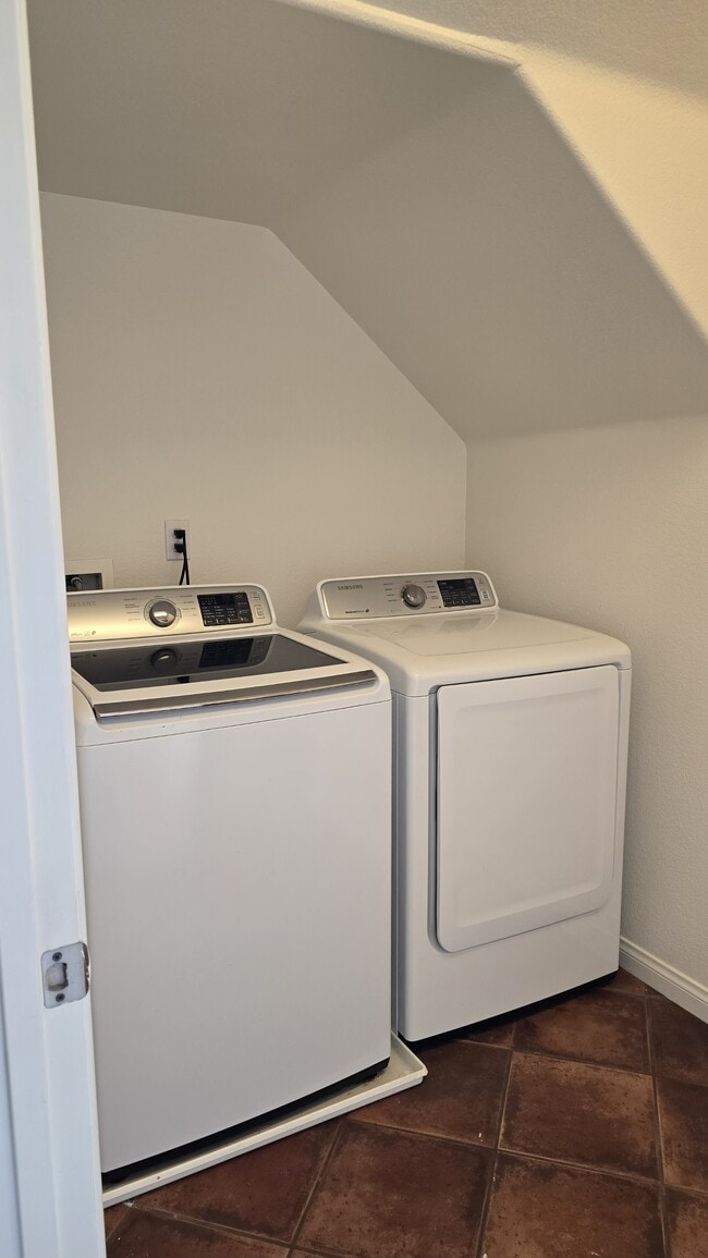 Building Photo - 13937 Kerry Ln