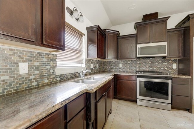 Building Photo - 20 N 42nd St