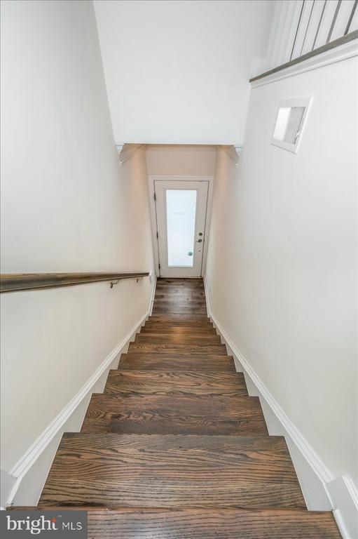 Building Photo - 45366 Daveno Square