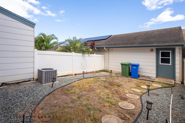 Building Photo - 91-1081-1081 Kaileolea Dr