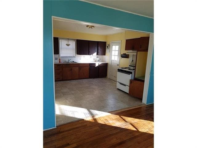 Building Photo - 4231 Co Rd 892