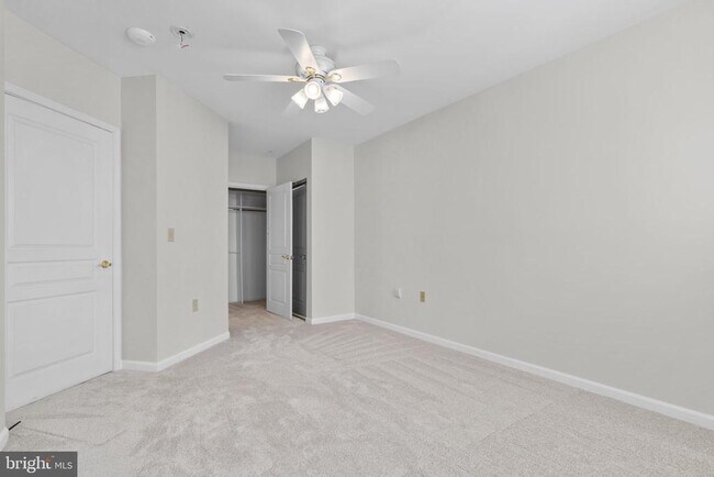 Building Photo - 12915 Alton Square