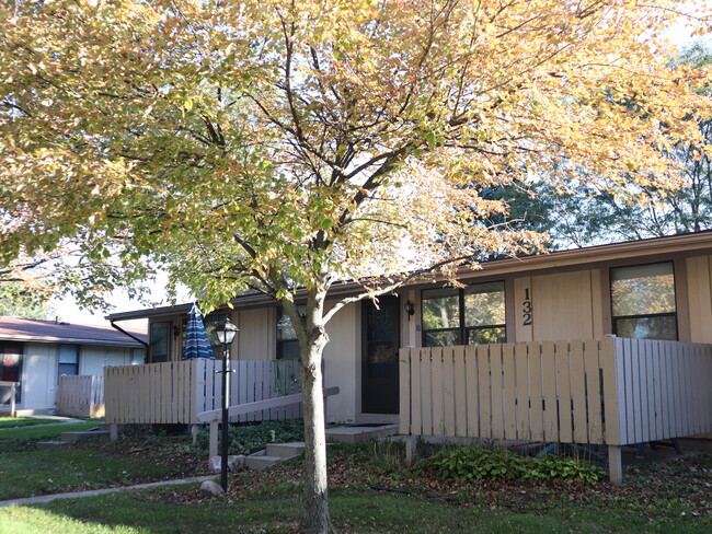 Building Photo - Newberry Apartments