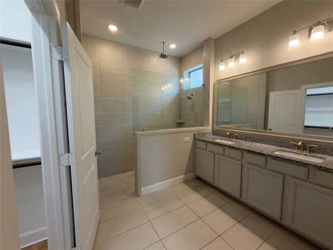 Building Photo - 10727 Bridgeport Path Ct