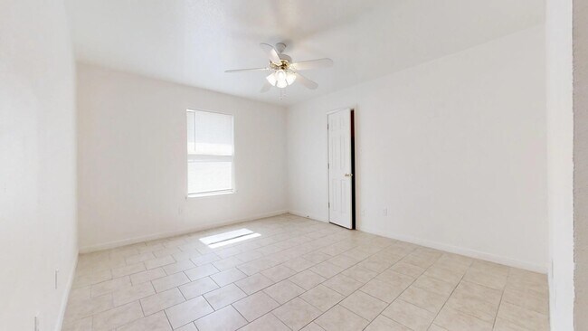 Building Photo - ALL TILE DUPLEX IN NOLANVILLE!!!