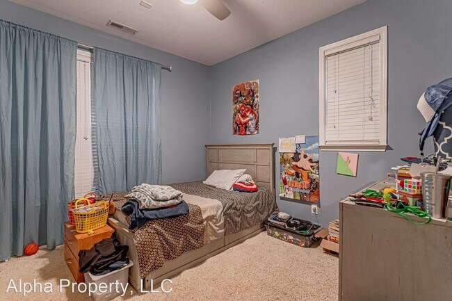 Building Photo - 4 br, 2 bath House - 228 Josh Ct