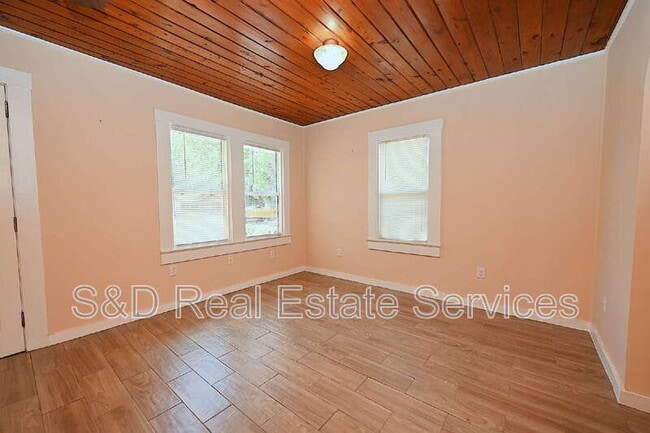 Building Photo - 4629 Old Rd 37