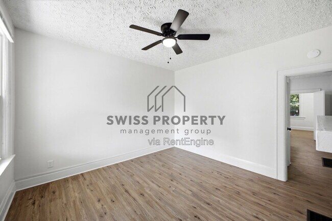 Building Photo - 977 Miller Ave