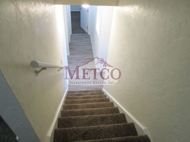 Building Photo - 16701