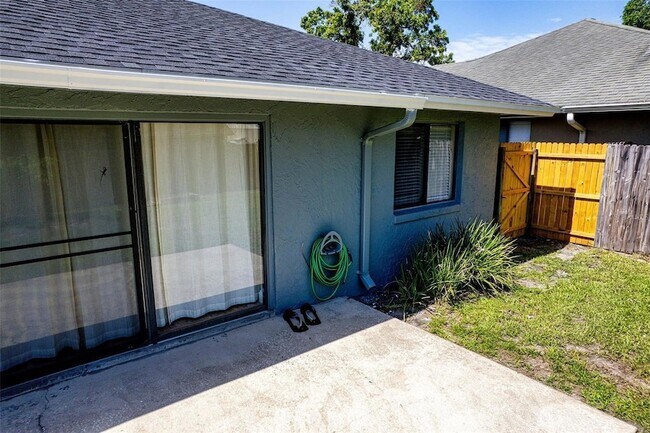 Building Photo - 308 Alba Ln