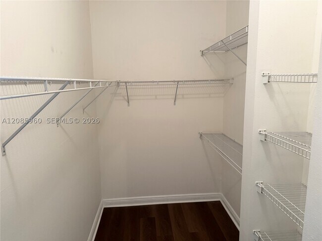 Building Photo - 5044 SW 139th Ave