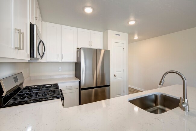 Building Photo - 11144 Maroon Bells Dr