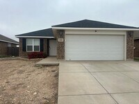 Building Photo - 808 E 96th St