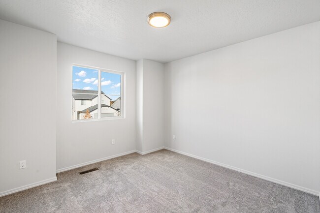 Building Photo - 11881 W Skyhaven St