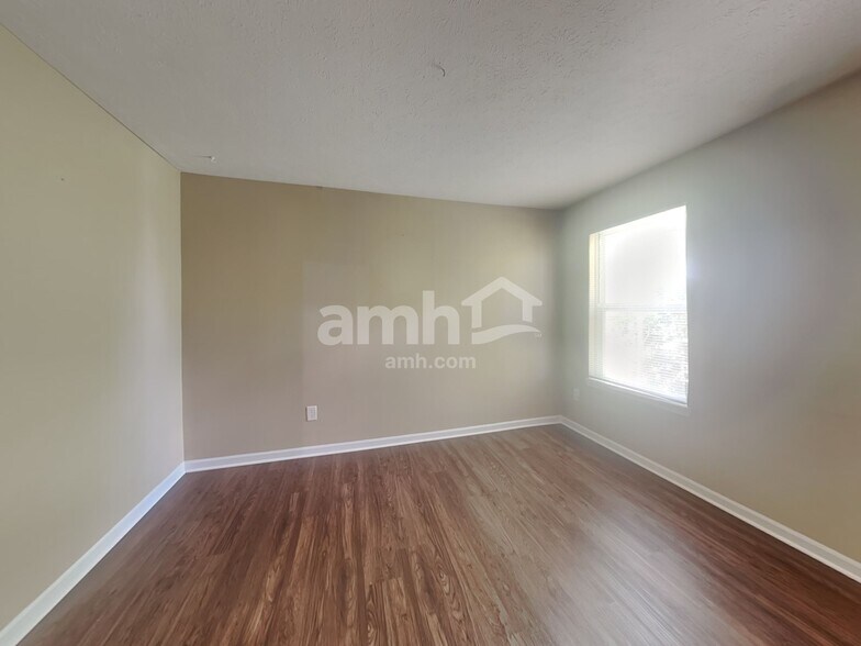 Building Photo - 14036 Wheeling Ct