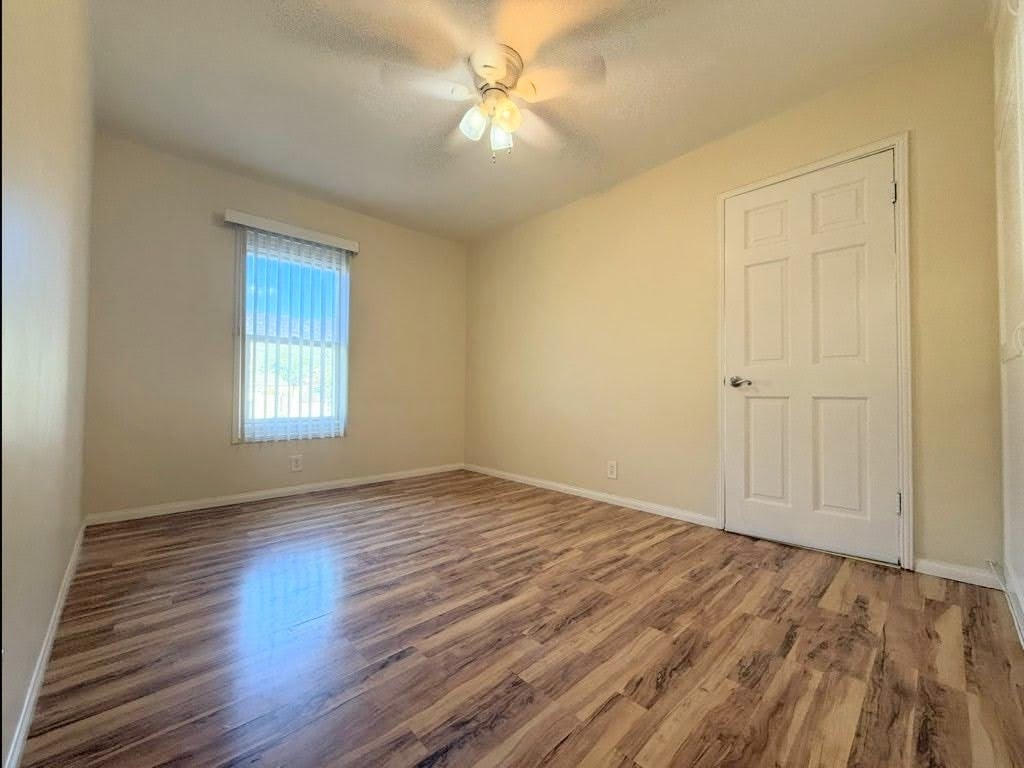 Building Photo - 1721 N Glenoaks Blvd