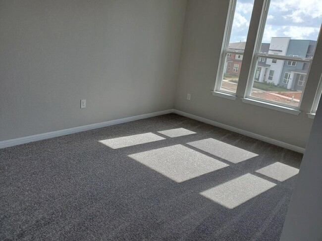 Building Photo - 8716 Whitter Dr