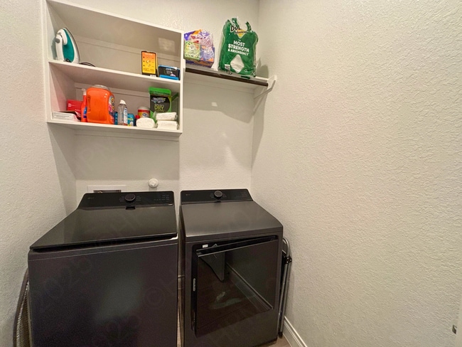 Building Photo - 1808 Durham Pk