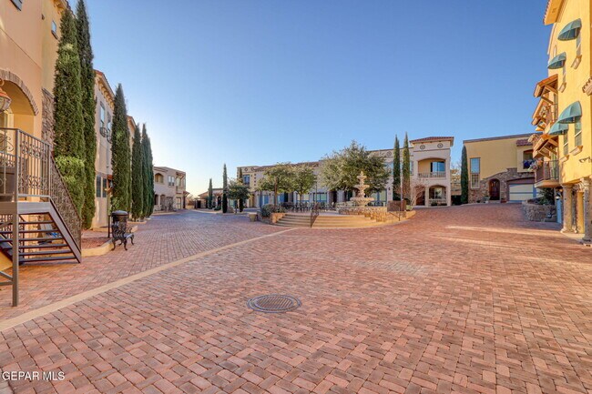 Building Photo - 6350 Escondido Dr