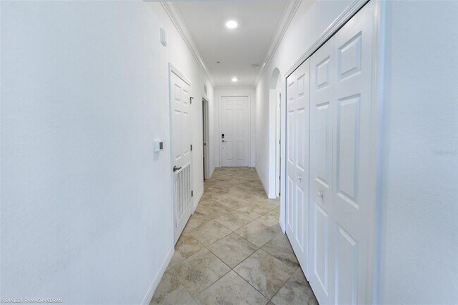 Building Photo - 14091 Heritage Landing Blvd