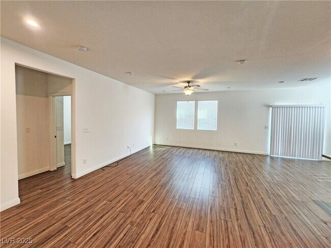 Building Photo - 3587 E Polk Ave