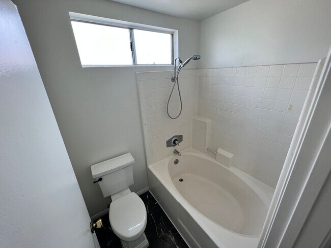 Building Photo - Pacific Grove Home for Rent in Canyon Coun...