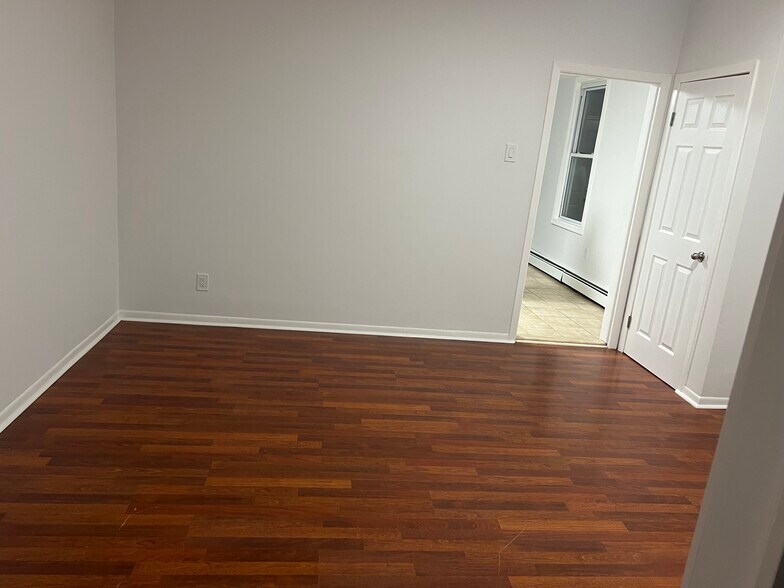 living room - 4 Columbus St