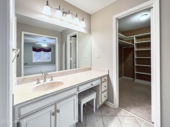 Building Photo - 1508 Sylvan Wynde