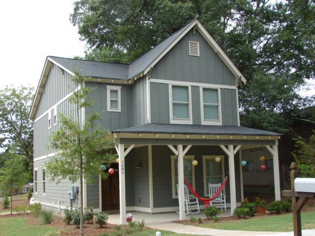 Primary Photo - 1686 Milledge Avenue Ext
