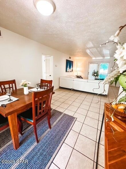 Building Photo - 2175 Frankford Ave