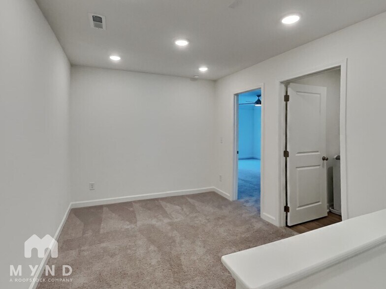 Building Photo - 1911 Allagash Ln