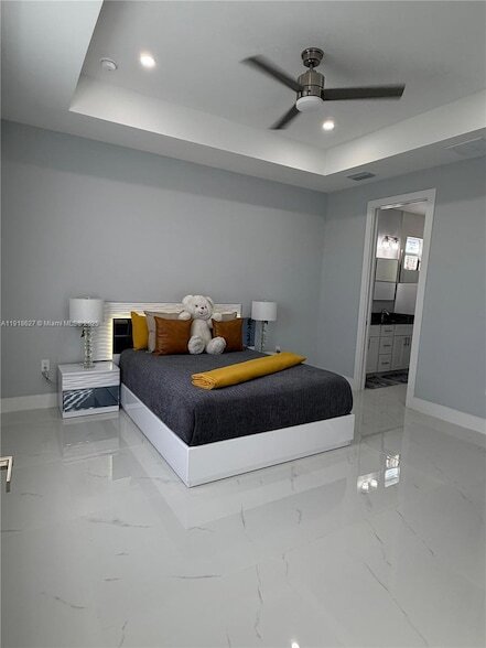 Building Photo - 2923 22nd St SW