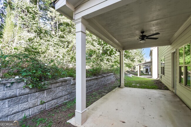 Building Photo - 717 Overlook Gln Dr