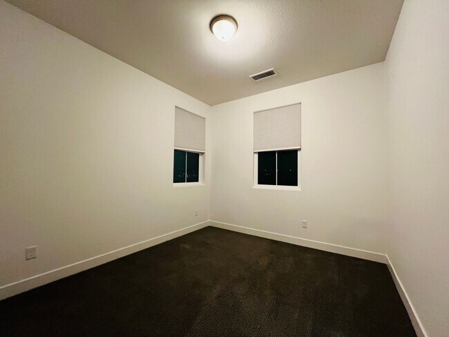 Building Photo - Tesoro Viejo Home- this is home and the community is unlike anything you've experienced before!