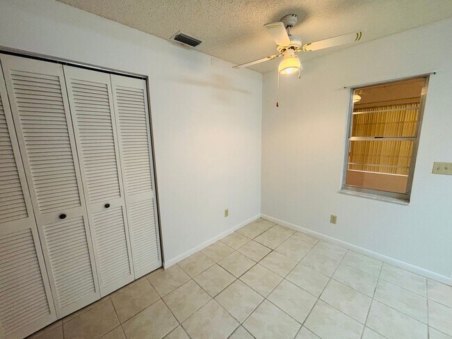 Building Photo - Newly updated 2/2 in 55+ community